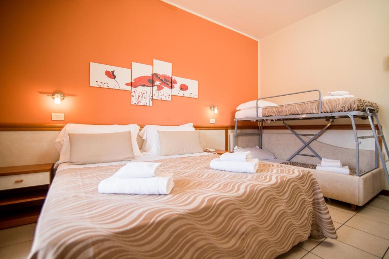 Unique Hotel Cesenatico Exterior photo