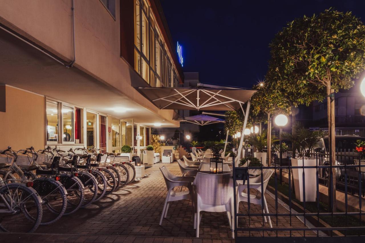 Unique Hotel Cesenatico Exterior photo